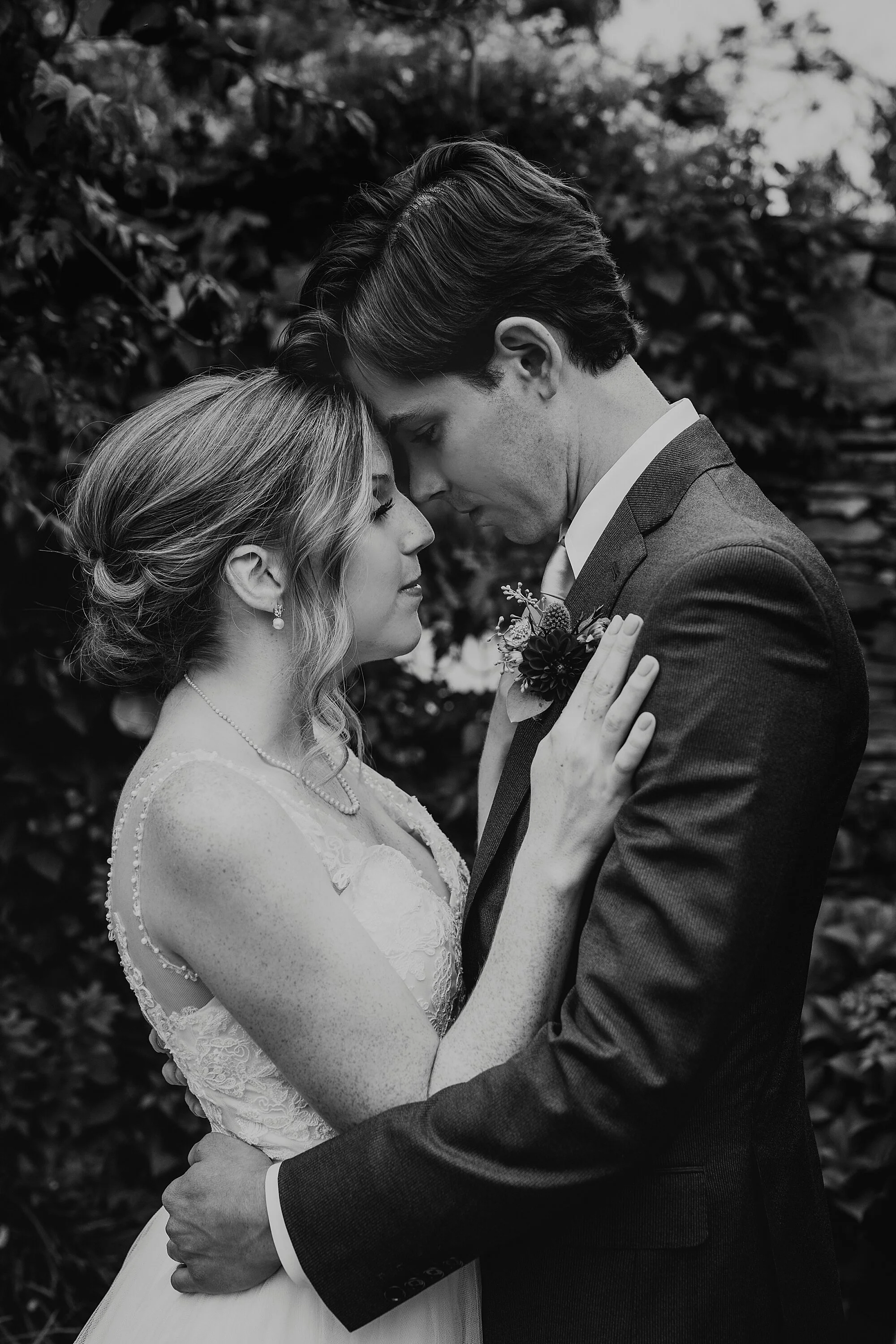 Tori_Zach_Best_Philadelphia_Chester_County_Wedding_Photography_The_Gables_at_Chadds_Ford_Love_by_Joe_Mac_013.jpeg