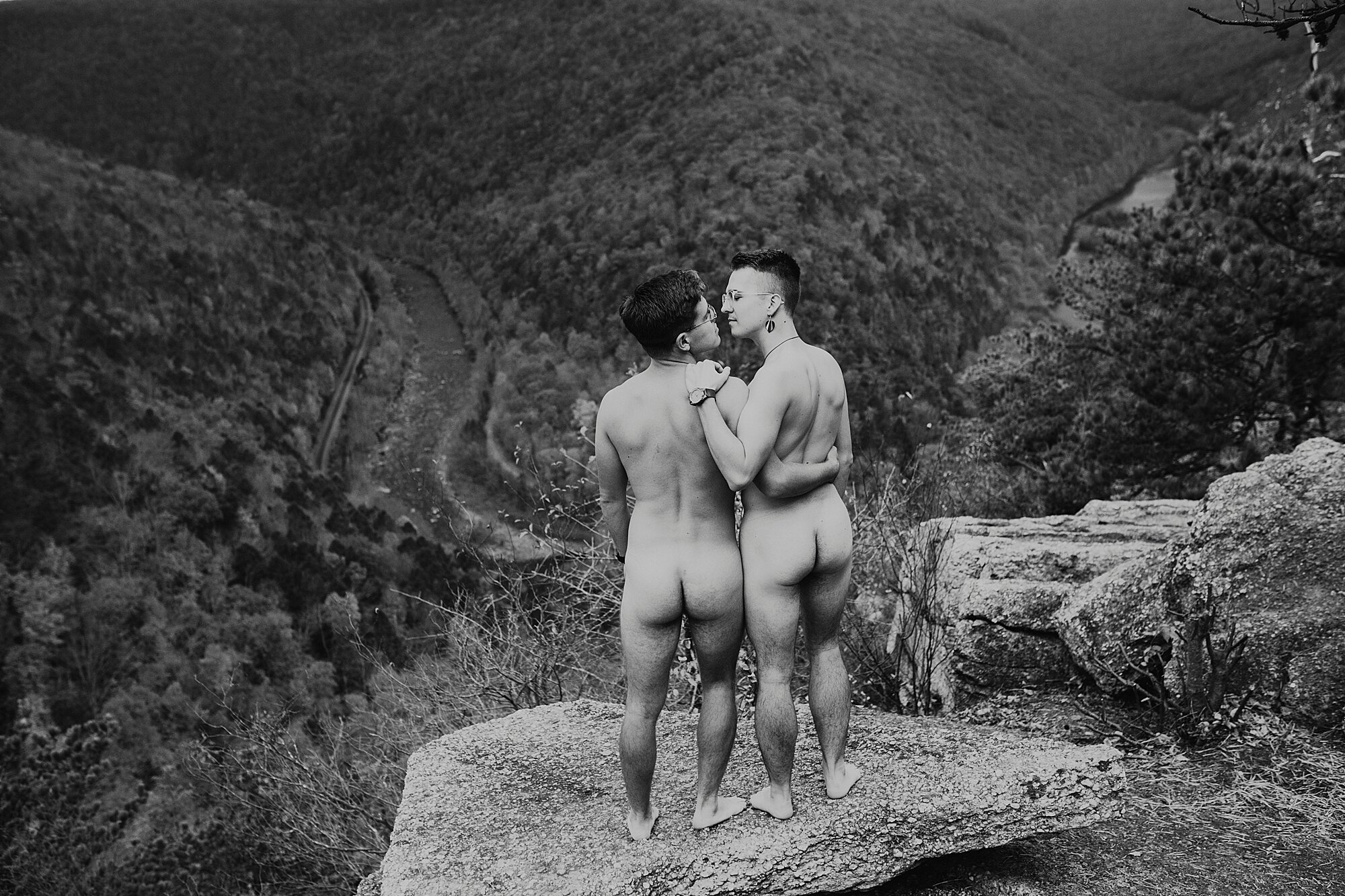 01_AAron_Nathan_Love_by_Joe_mac_best_Philadelphia_Wedding_Photography_Nude_Engagement_Gay_Queer_LGBT_nudist_042.JPG