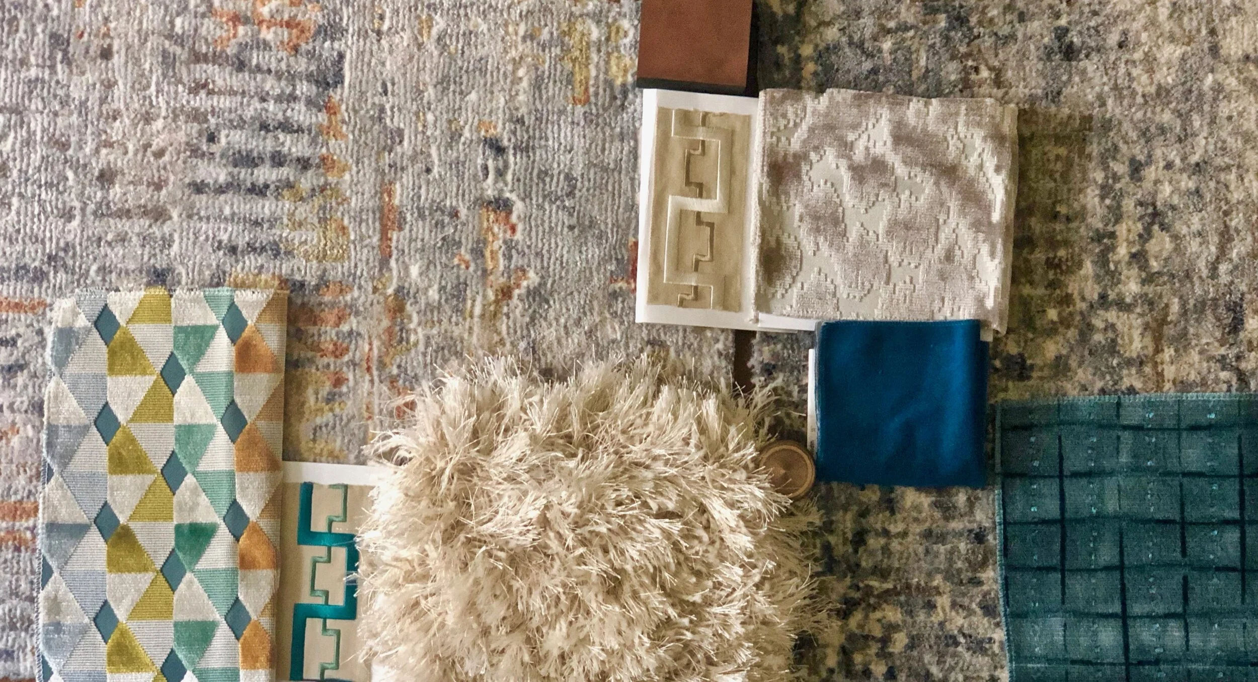 Beautiful_Fabrics_shag_rug_Osborne_little_Schumacher.jpg