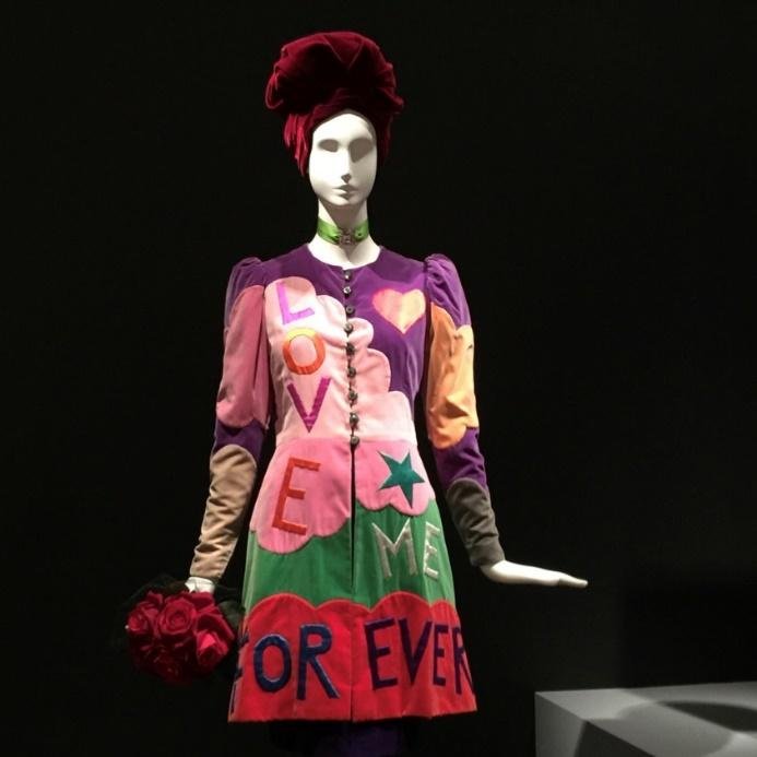 YSL-retro-fashion-design-VMFA-exhibit
