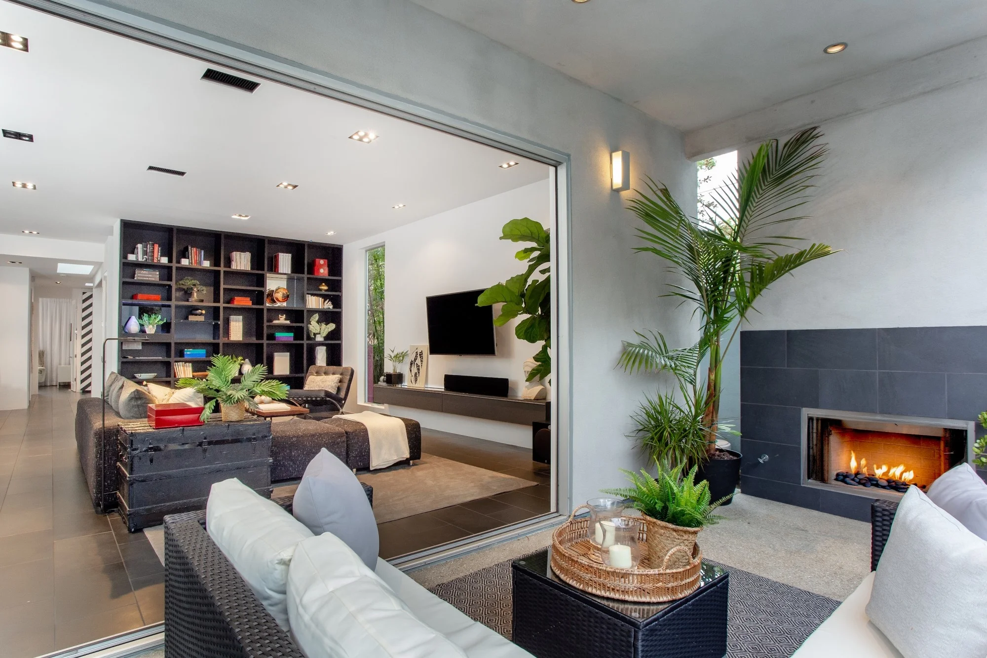 4400Westlawn_23-2000x1333.jpg
