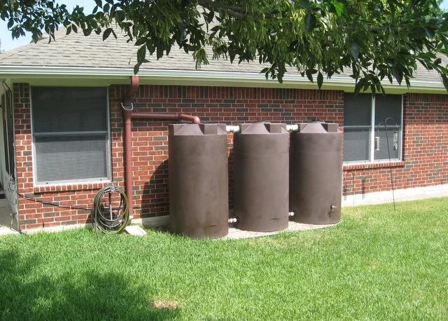 750-Gallon-Rain-Harvesting-System.jpg