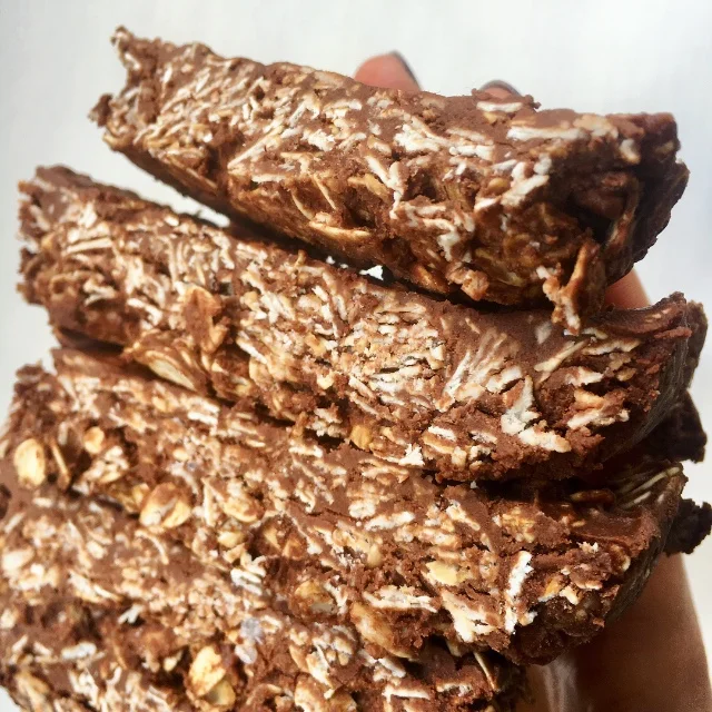 Chocolate Peanut Butter No-Bake Bars (gf, refined-sugar free)