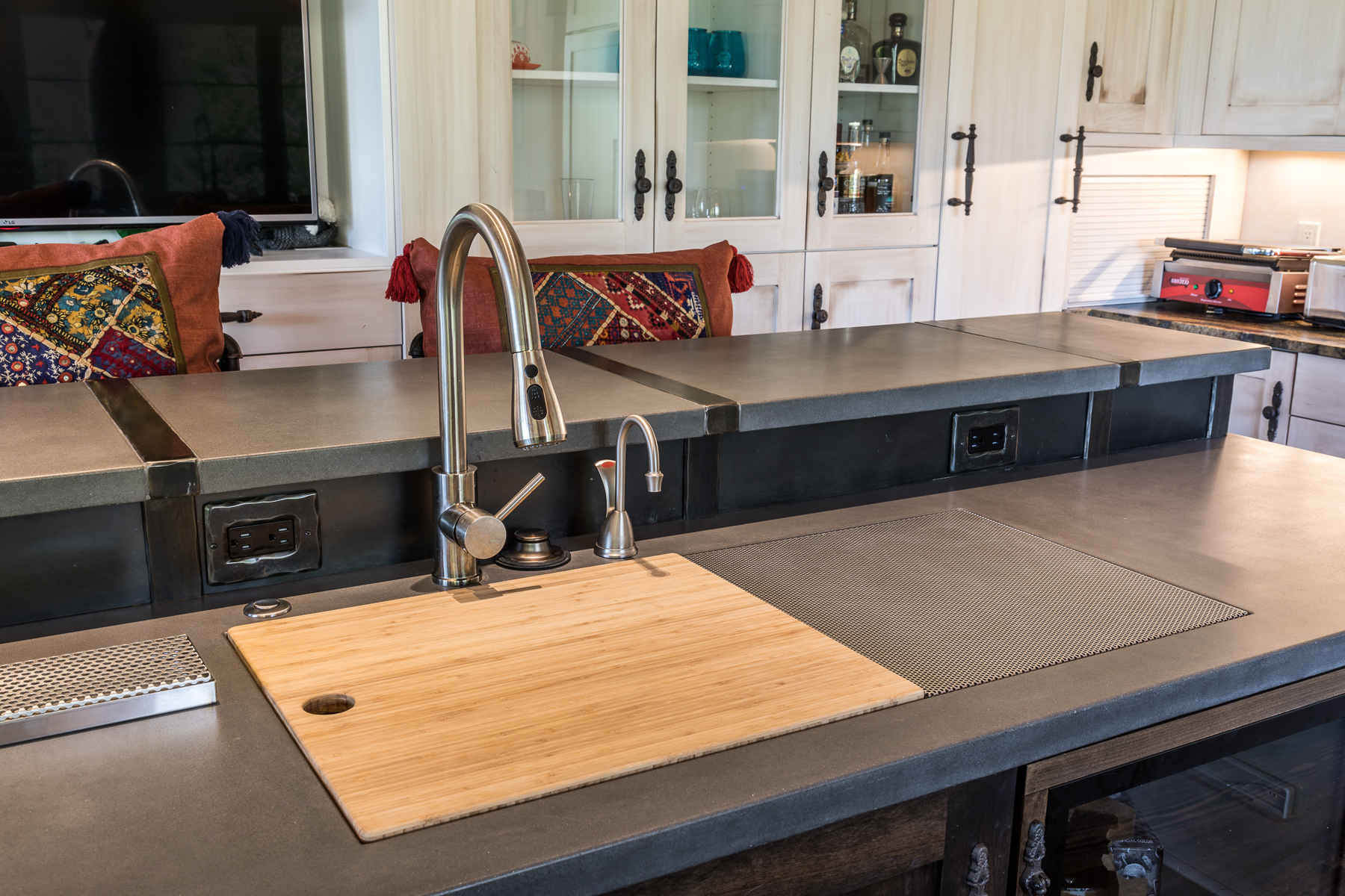 Copy of Integrated Drainboard Sink Detail.jpg