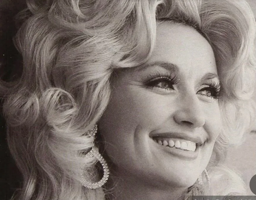 We will always love u. ❤️💔 Thank you for filling us with so much JOY for decades. RIP, Ms. Dolly.