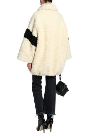From Ainea, before € 454, now € 227. Get it here . Photo: www.theoutnet.com