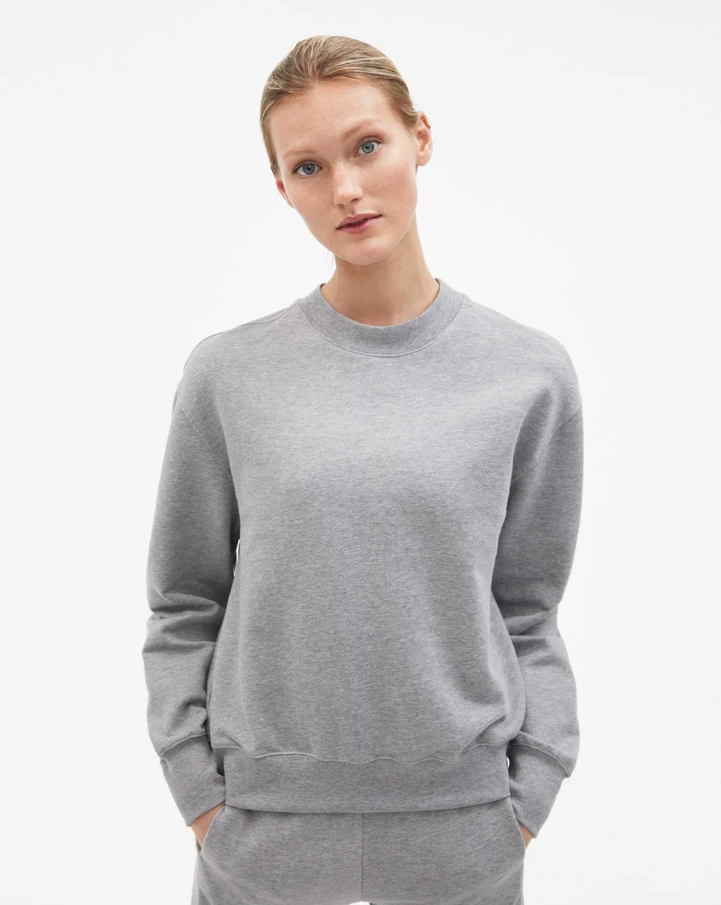 Classic soft cotton sweatshirt : before £ 110, now £ 77.