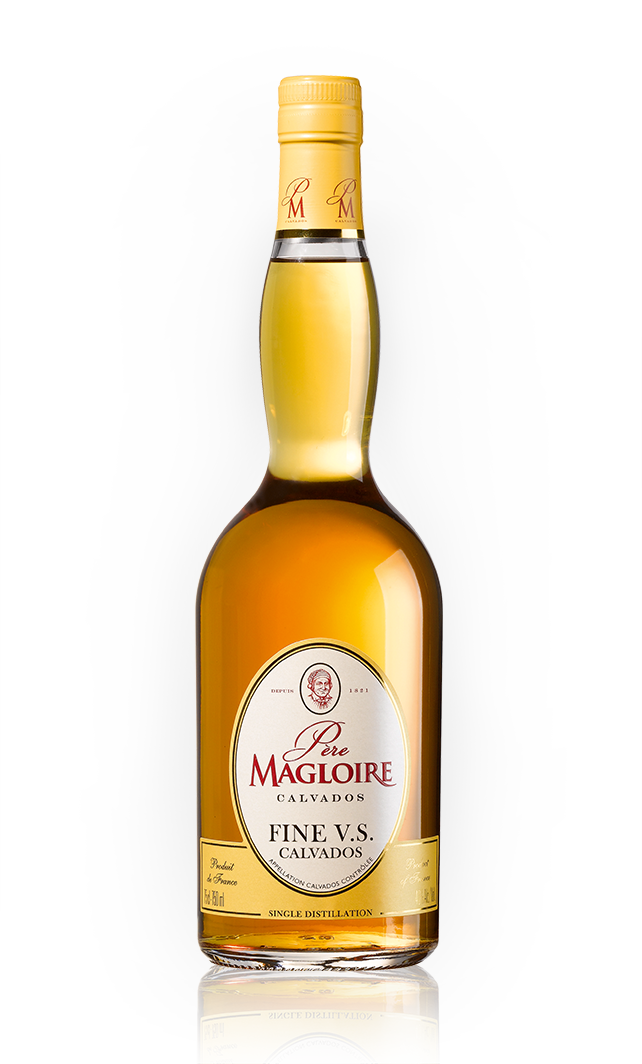 Bottles_0018_Pere-Magloire-Fine VS copy.png