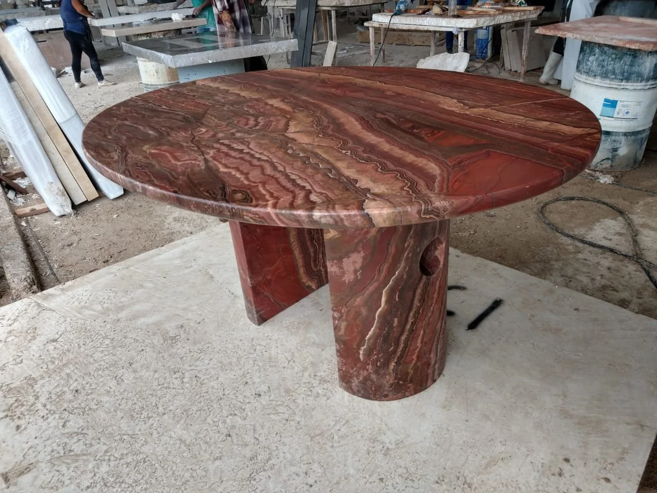Red onyx_02_02.jpg