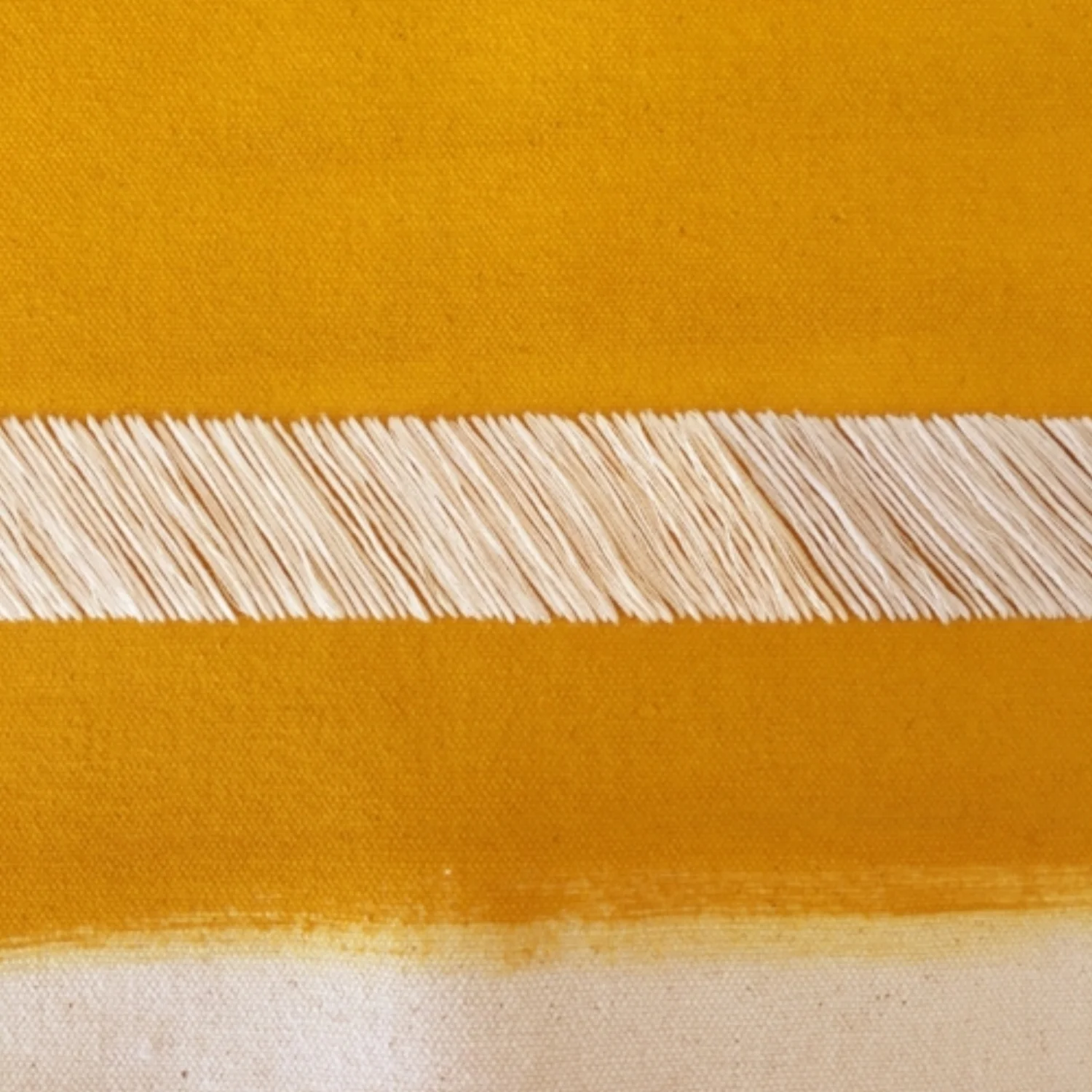 EKS_goldlion-detail.jpg