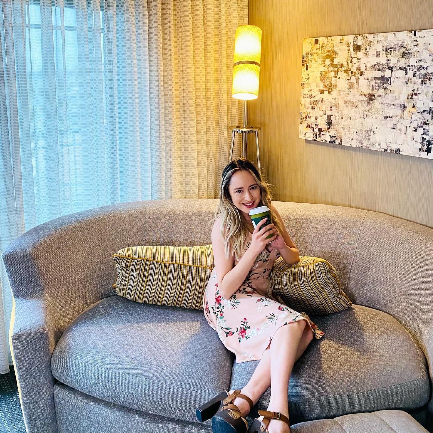 NEW ✨BLOG ✨POST ✨
&bull;
The Traveling Sam is back! 🤩
It feels so good to have the option to travel again! After a year of nothing, getting out is something I&rsquo;m am definitely looking forward to doing.
✨
I&rsquo;m going to be sticking to places