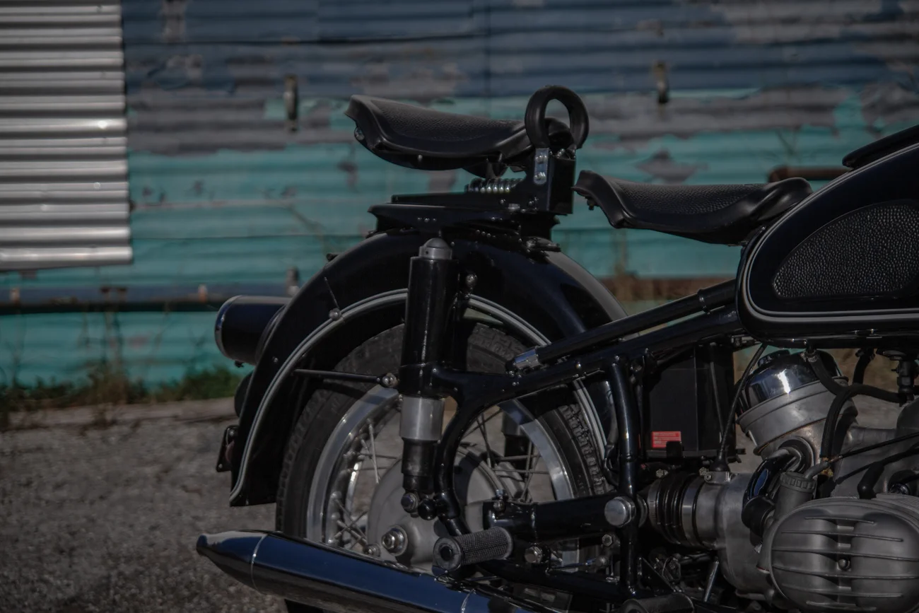 double seat black classic-36.jpg