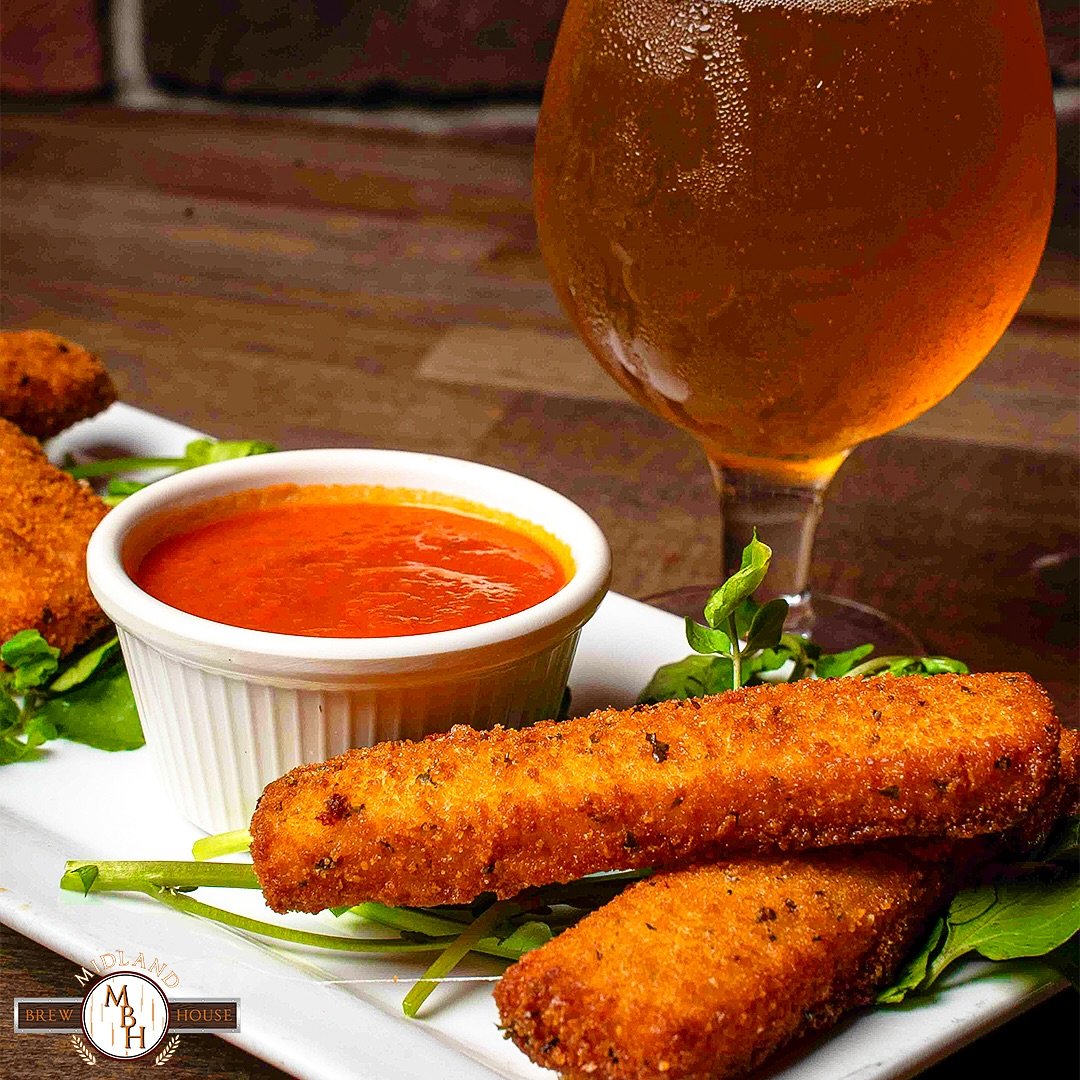Join &ldquo;𝗧𝗵𝗲 𝗕𝗿𝗲𝘄 𝗖𝗿𝗲𝘄&rdquo; At #𝗠𝗕𝗛 For &ldquo;𝗡𝗙𝗟 𝗦𝘂𝗻𝗱𝗮𝘆 𝗙𝘂𝗻𝗱𝗮𝘆&rdquo; Food, Fun &amp; Football..🏈 

🏈🍺 Catch All Your NFL Games 🏈🍺
📺𝗚𝗶𝗮𝗻𝘁𝘀 𝗩𝗦 𝗕𝘂𝗰𝗰𝗮𝗻𝗲𝗲𝗿𝘀 𝟭𝗽𝗺🏈

𝗦𝘂𝗻𝗱𝗮𝘆 𝗡𝗶𝗴𝗵𝘁 𝗚?