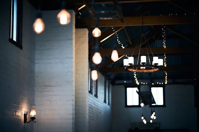 The Big Springs Stables have been given some TLC to make it the perfect canvas for a wedding reception. 
Photo: @aurora_video_cinematography 
#bigspringshomestead 
#weddingreception #farmwedding #countrywedding #wedshed #waggawedding #riverinawedding