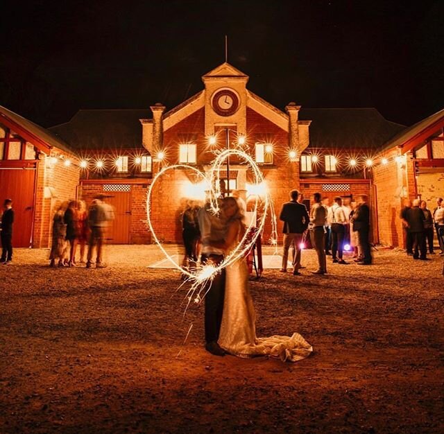 How good is an outdoor dancefloor under the stars?!! You have the option of an indoor or outdoor dancefloor with the Big Springs Stables.

Photo: @photobyfallon 
#bigspringshomestead 
#outdoordancefloor #weddingdance #riverinaweddings #waggawedding #