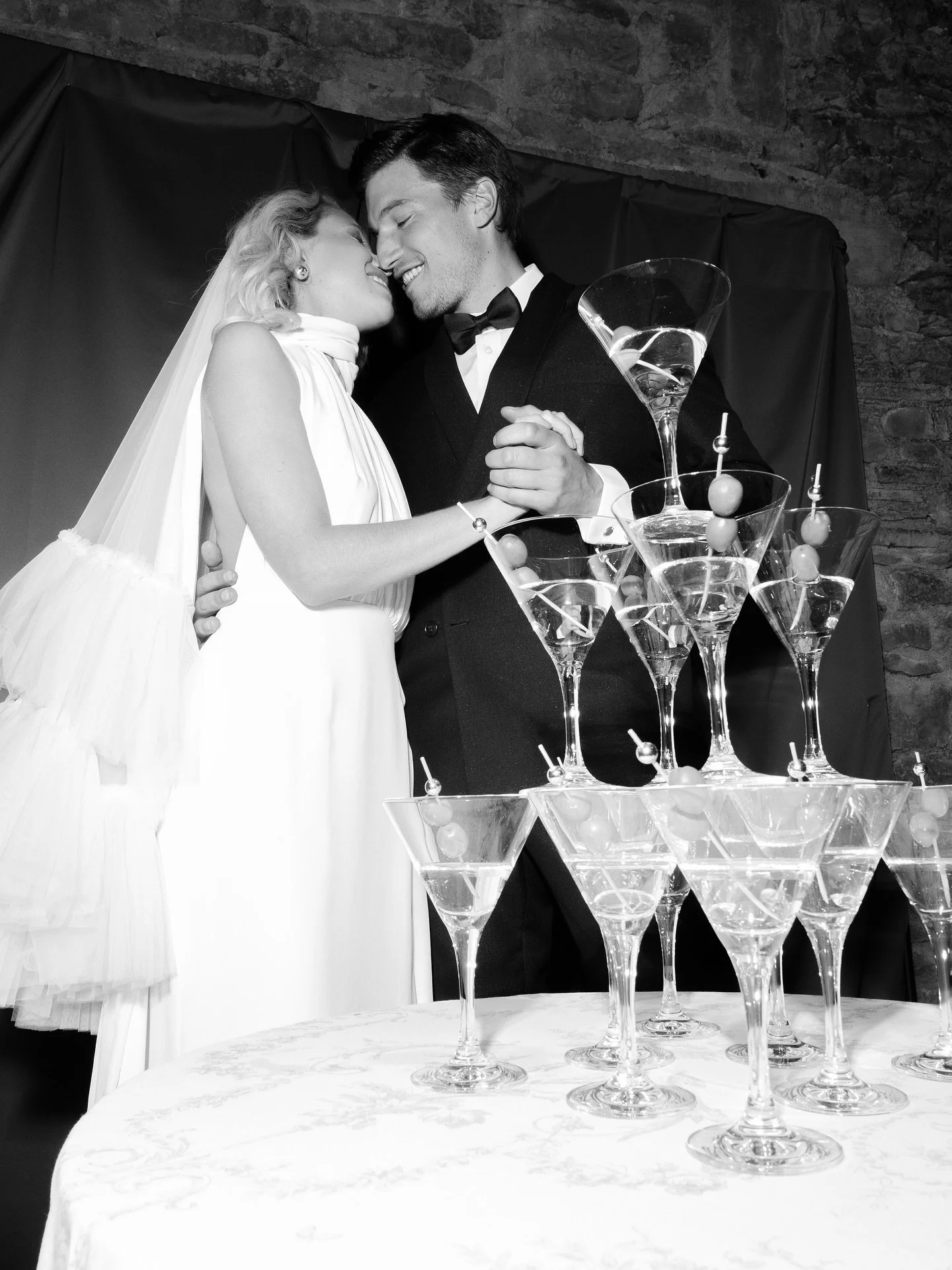 #chateaudupontbourget#mariagetoulouse#toulousewedding#toulouseweddingphotgrapher#southfrancewedding

@annelaureweddings @gali_m_floral_design 
@amoroevents 
@emmene_moi_au_chateau 
@mazou.sylvain 
@elisemorgan.co 
@angedaniellegimenez 
@promessegraph