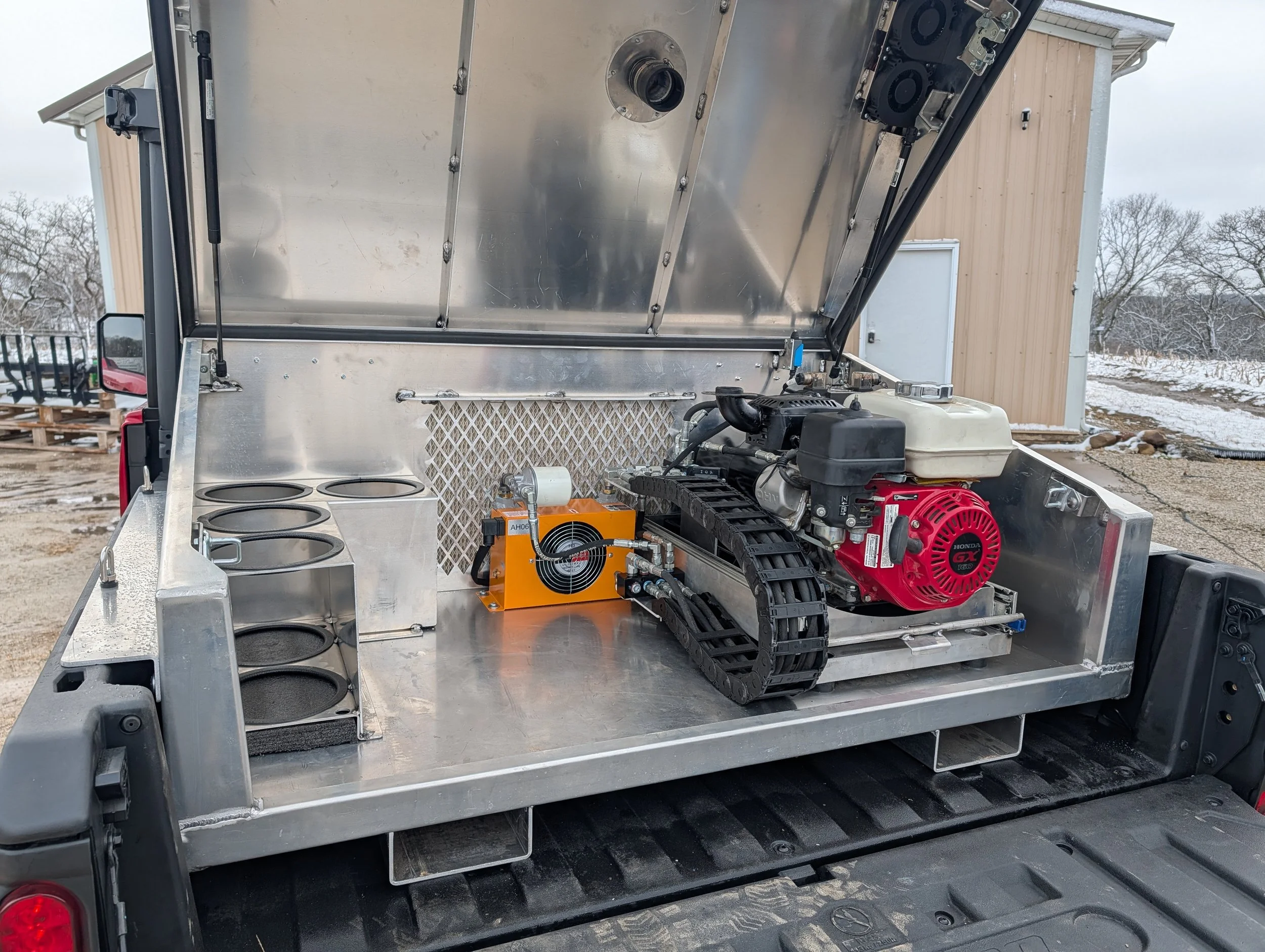 Honda engine and spare soil box enclosure