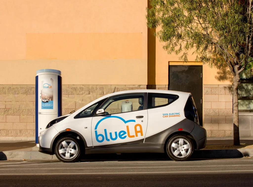 blueLA car sahre.jpg