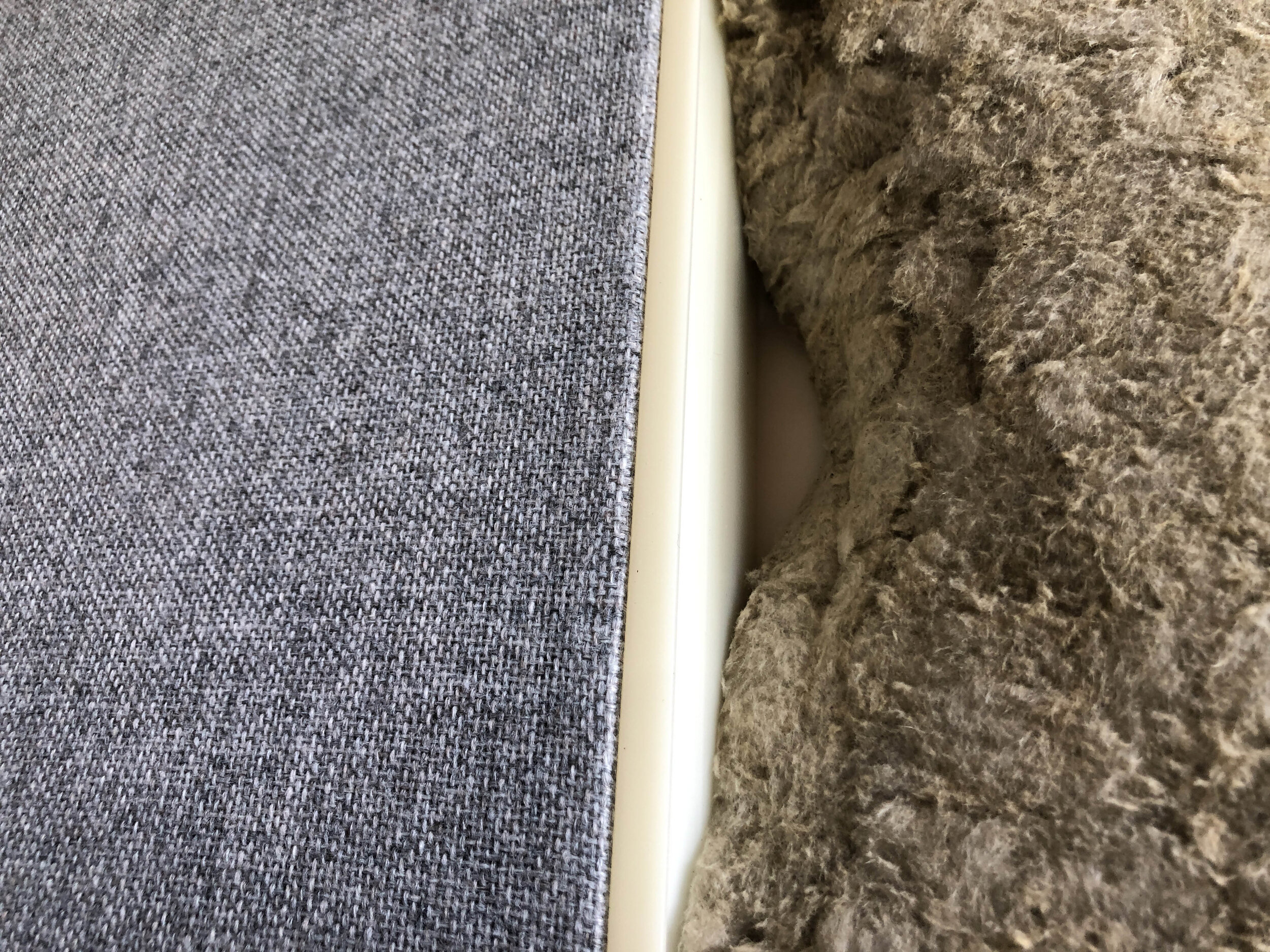  This application of stretched fabric covers a particularly deep layer of rockwool acoustic insulation. The 3” depth of the system was outside the range of available standard fabric framing accessories, adding complication to an otherwise standard in