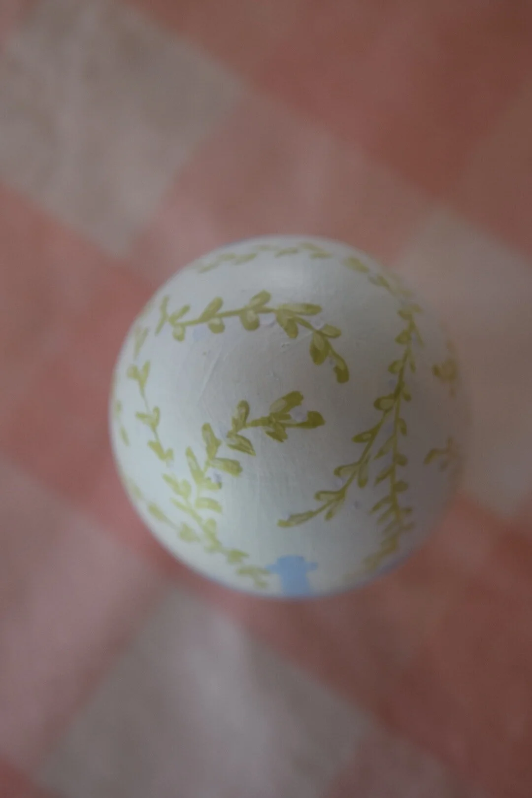 4FD68AA7-34F6-4637-BD59-D38E30A18392