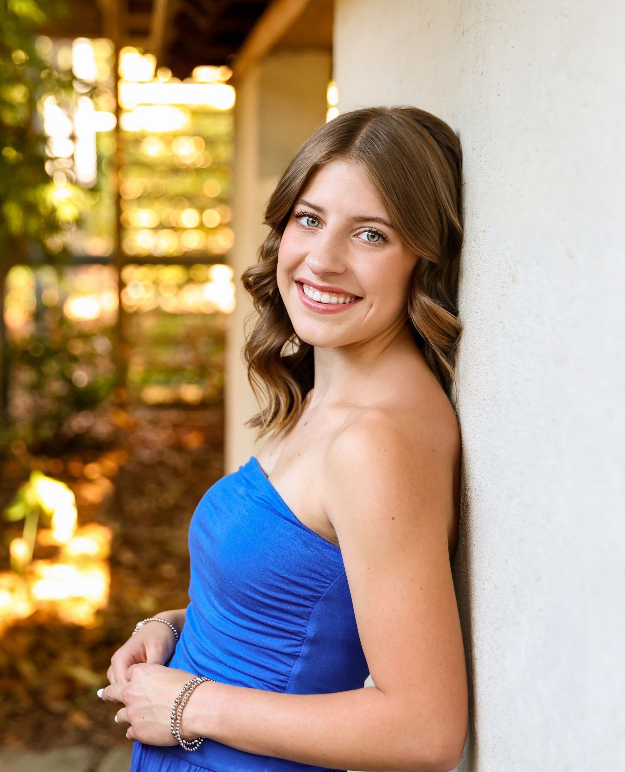 The goal isn&rsquo;t just beautiful senior portraits, it&rsquo;s helping you actually feel like yourself in them. I&rsquo;ll guide you with playful posing prompts and hype girl energy, making you feel like your best, most confident self. Avery truly 