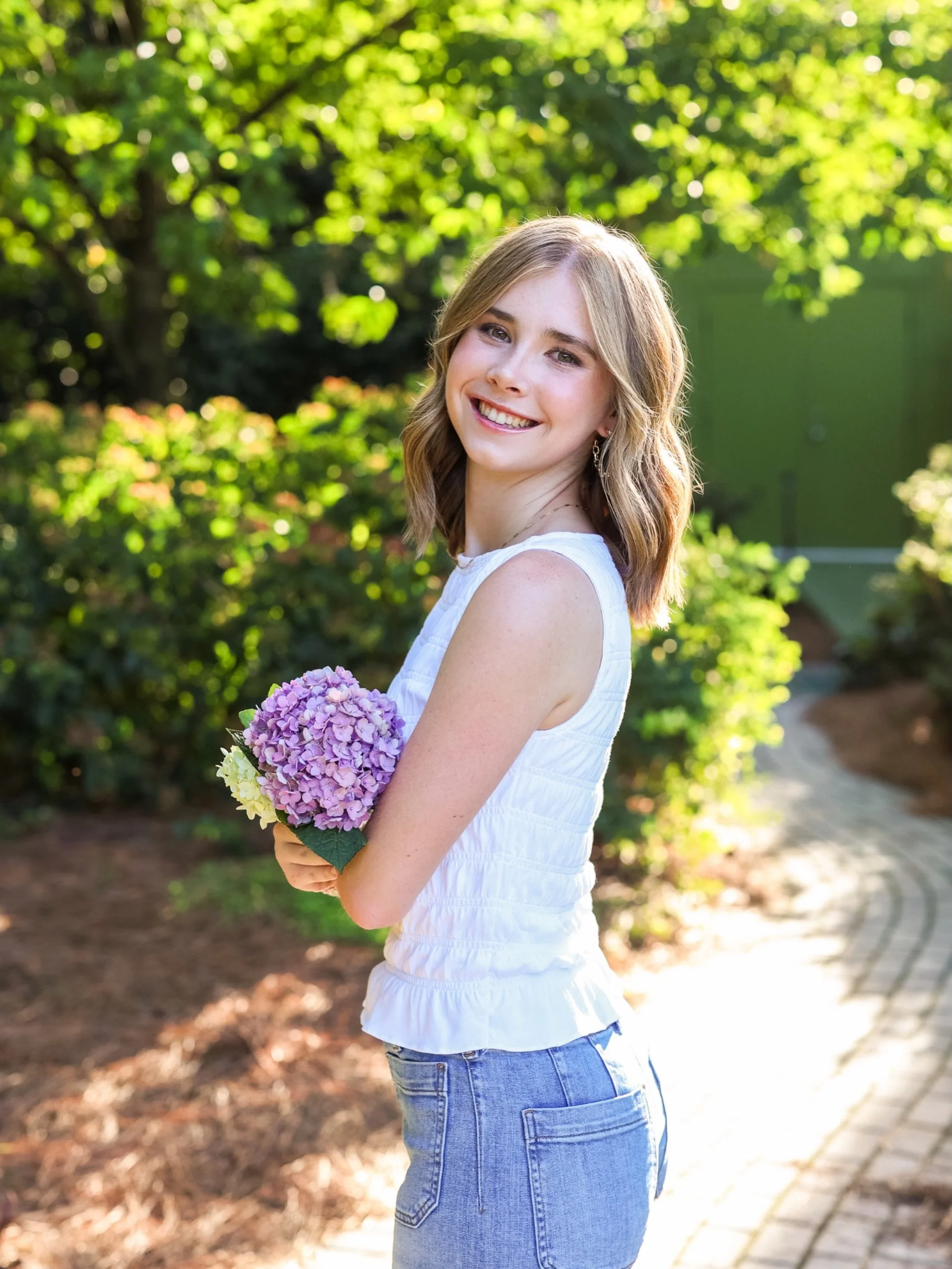 Can&rsquo;t wait to see Caroline @cgmurray0815 this evening for her Portrait Reveal this evening! Here&rsquo;s a li&rsquo;l sneak peek&hellip;.💜

Caroline | Leesville High School 

HMUA: @makeupandmorebydee 

#jenbauldreephotography #raleighseniorpi