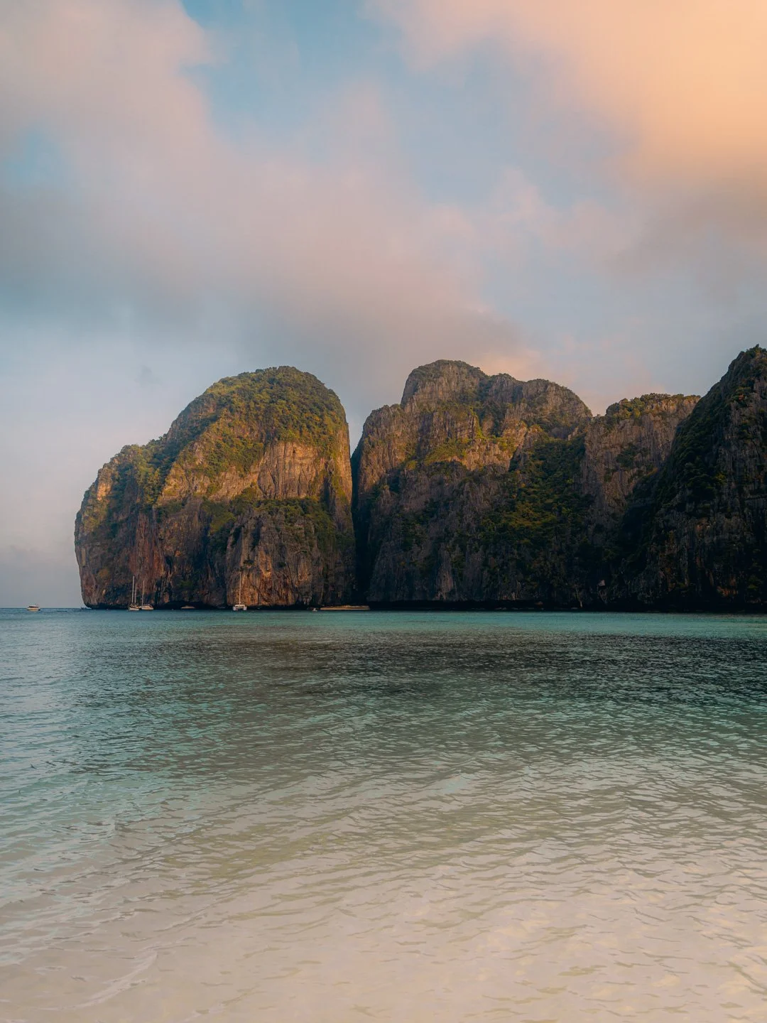 MAYA BAY 01