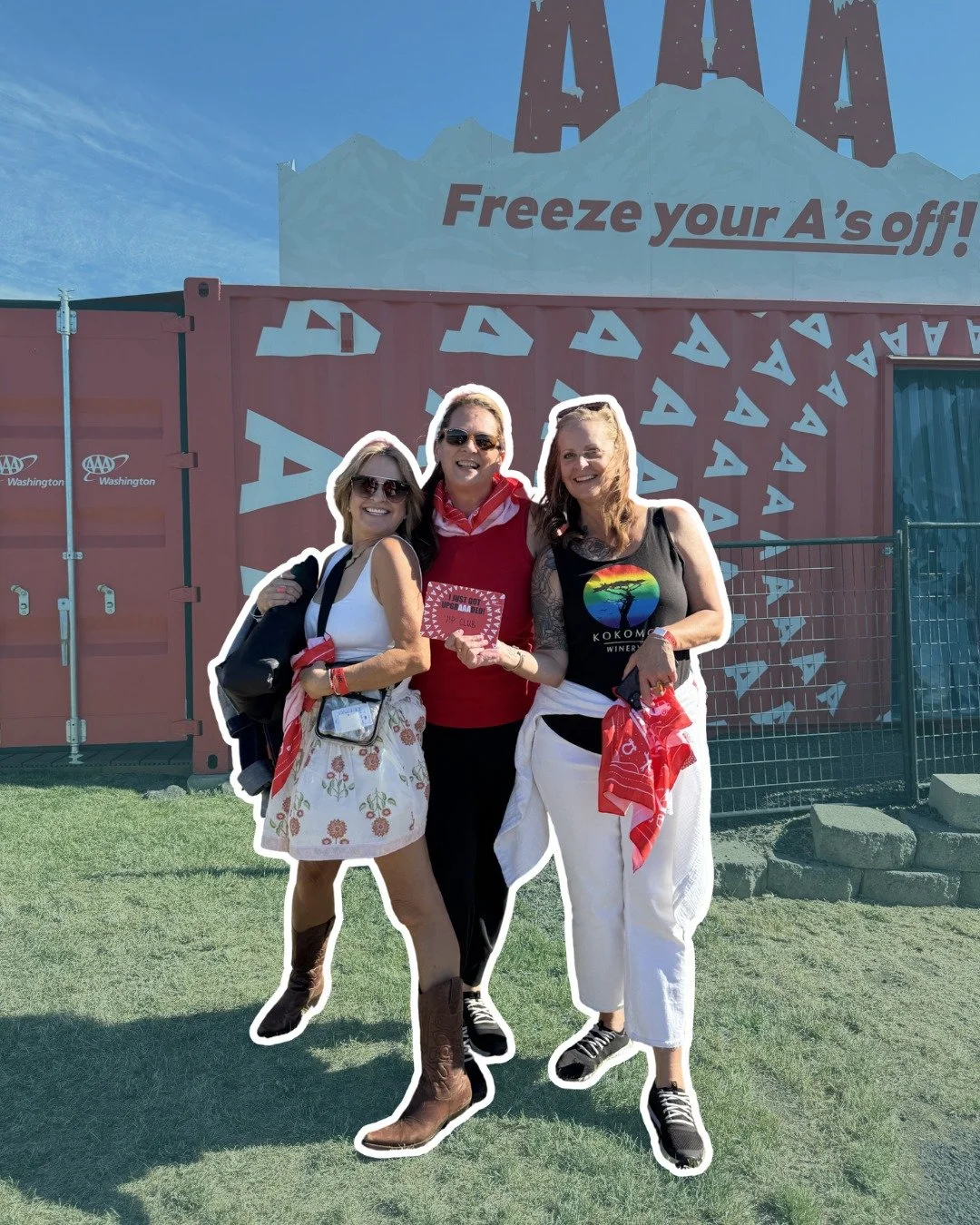 Another fun weekend with @aaawashington out at The Gorge. Rufus Du Sol fans are so much fun! We had a blast engaging with this group!