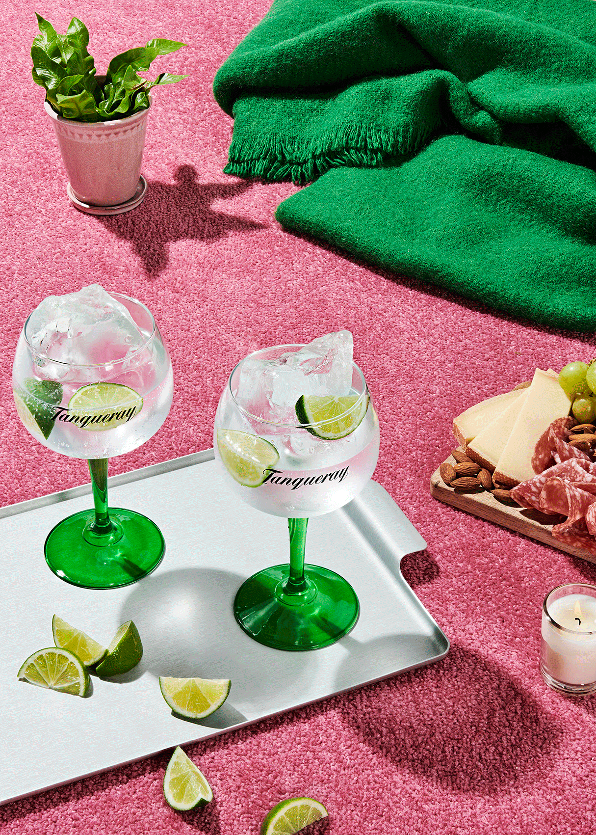 tanqueray_pink.gif