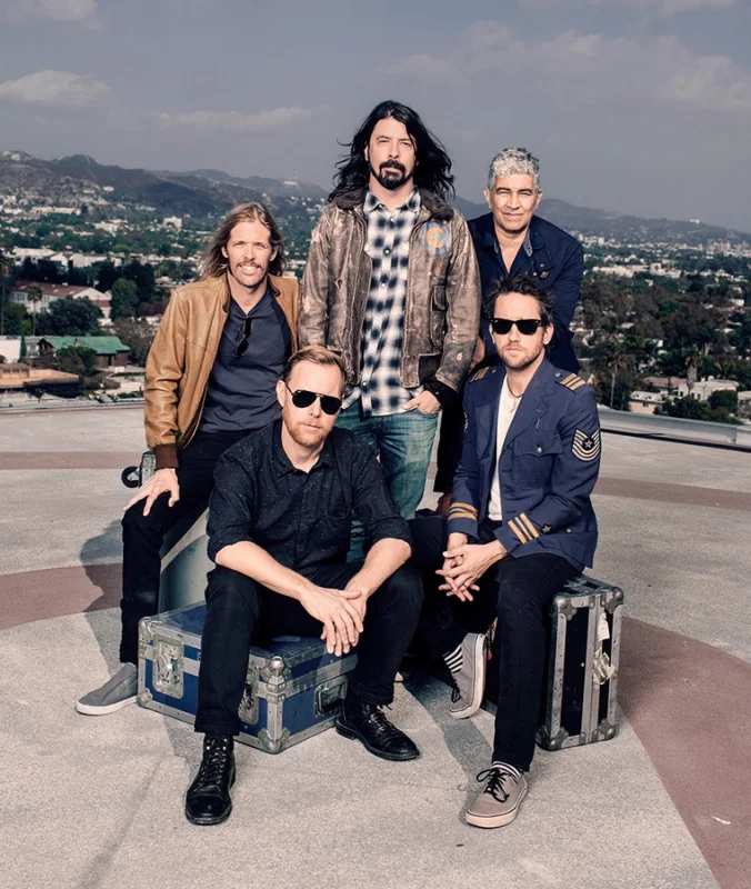 AM-Foo-Fighters-AmericanWay-02.jpg
