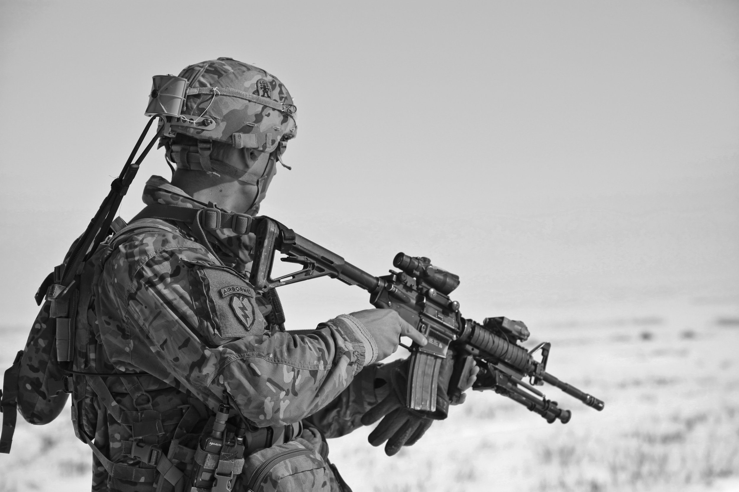 army-black-and-white-gun-41161.jpg