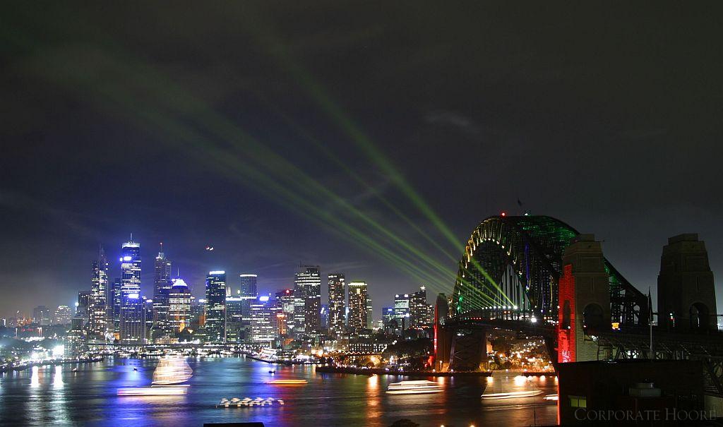 sydney_fireworks_12am_d_medium.jpg