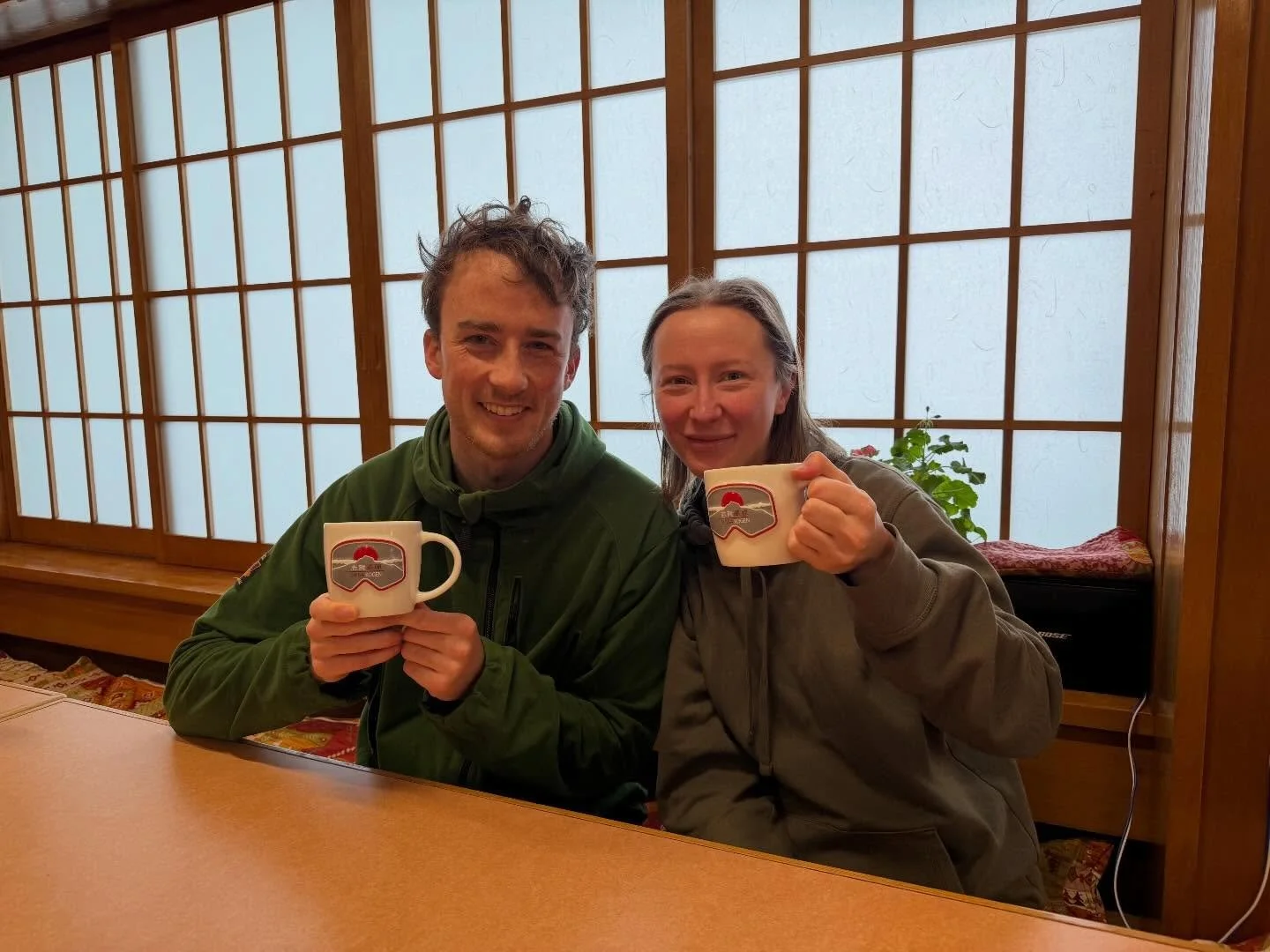 コーヒー好きなお客様が多い幸の湯☺️

だからこそ、
館内のサチcafeでは
「何もしない時間」をゆったり楽しんでほしいと思っています☕️

湯上がりに一杯、
外の景色を眺めながら一杯。

志賀高原の空気と一緒に味わうコーヒーは、
きっといつもより少し美味しいはずです🌼

今日も、静かにお待ちしています。

＝＝＝＝＝＝＝＝＝＝＝＝
@sachinoyu
志賀高原 癒しの宿幸の湯
長野県下高井郡山ノ内町志賀高原平床
Tel.0269-34-2902
＝＝＝＝＝＝＝＝＝＝＝＝

#志賀高原
 #