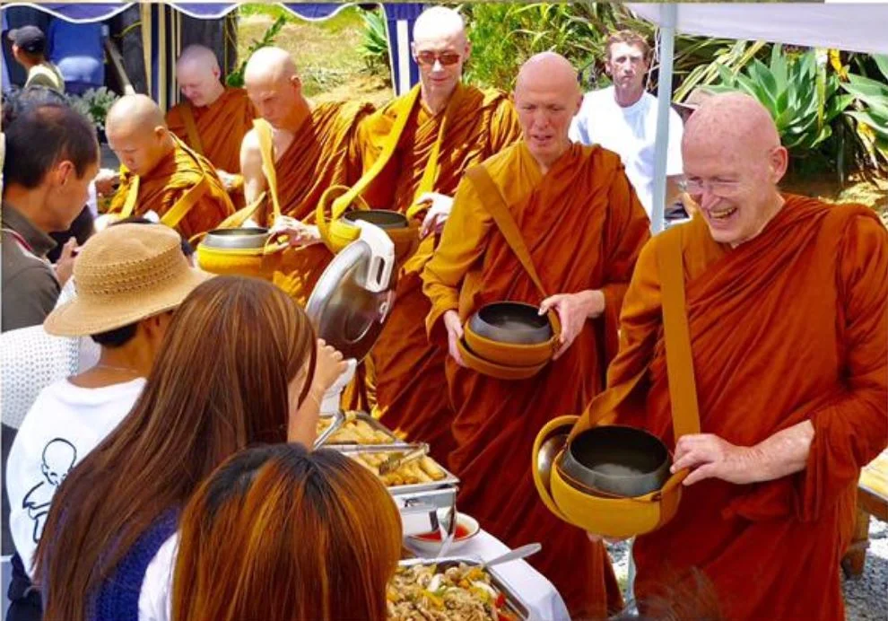 Ven Sumedho dana 3 May 19 .JPG