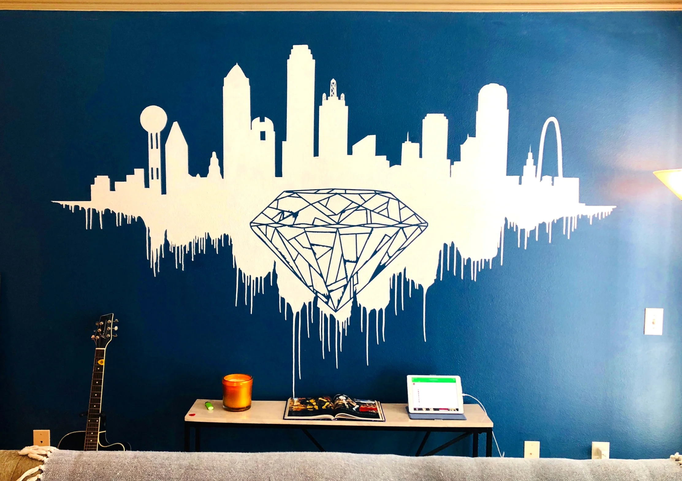 hoovys wall mural oct2018.jpg