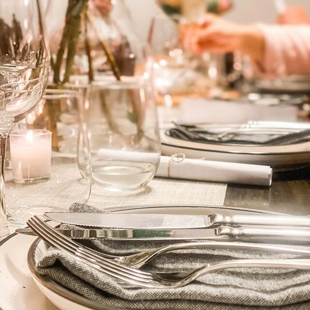 With 14 kids between us @tash_mcquillan planned a dinner in for us catered by @feastmerchants in Marlborough. Fab Food, Fab Friends, great night!! #nightin #marlboroughnz #cateredevents #deliciousfood #onlymarlborough #supportnzbusiness