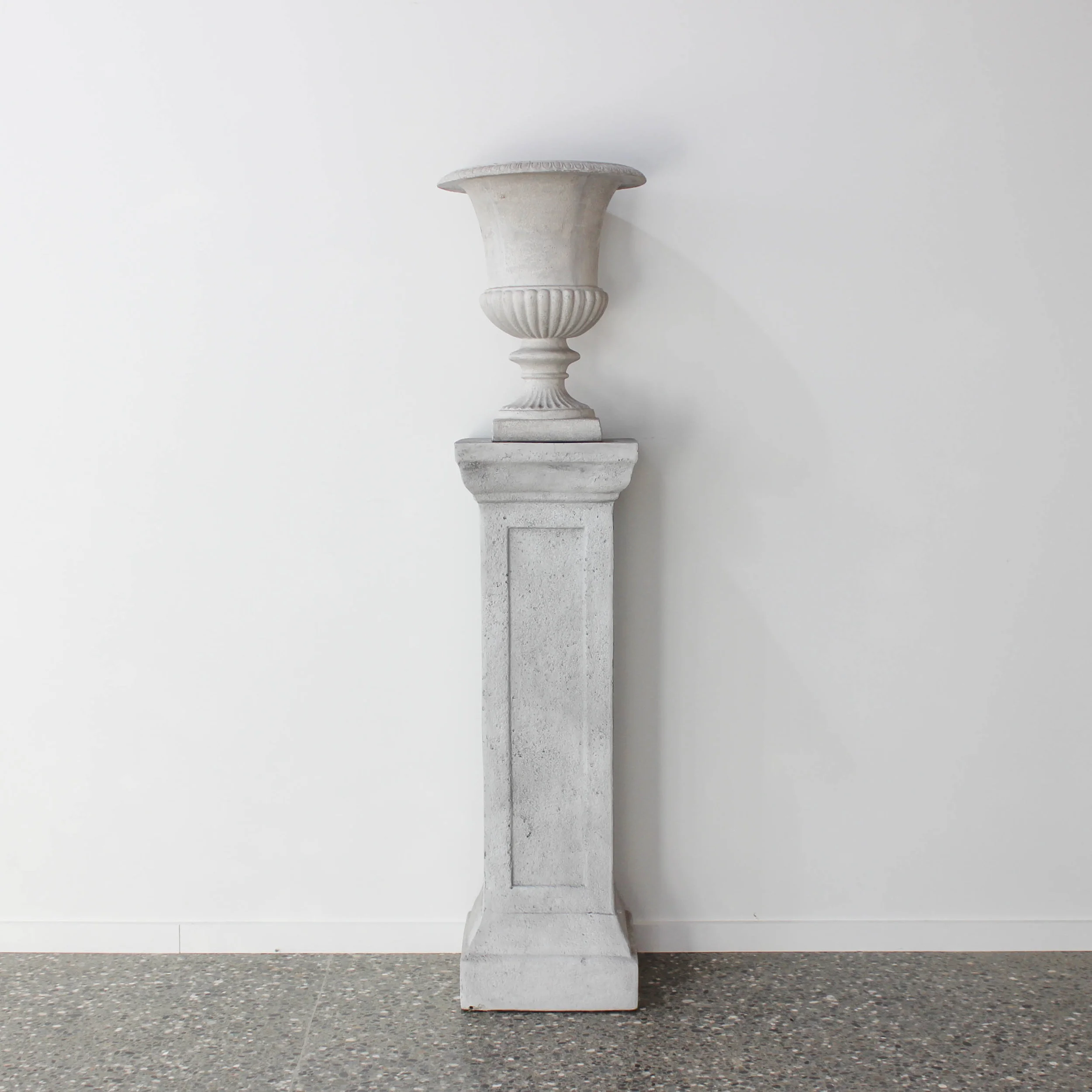 Pillar and urn.jpg