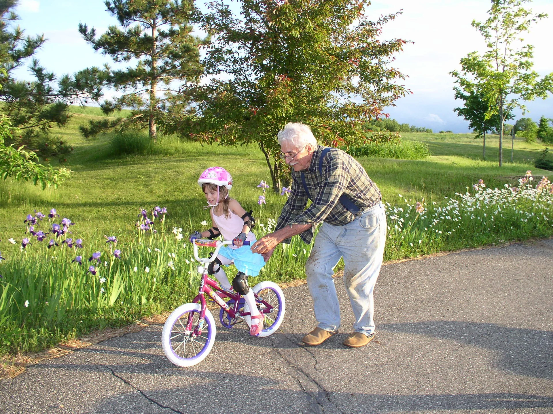 grandparents-2734513_1920.jpg