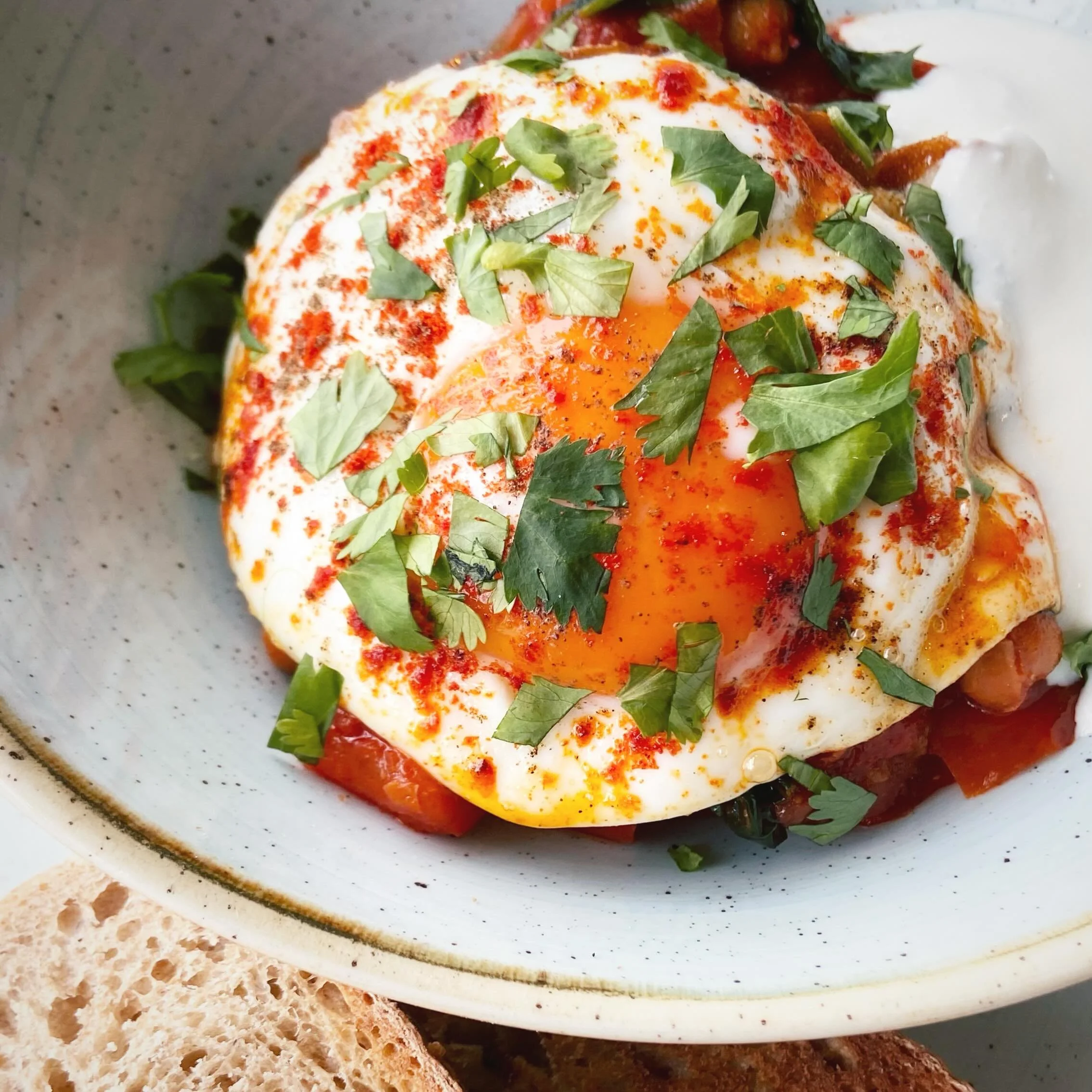The Shakshuka.. should be &lsquo;The one you&rsquo;re mad for!&rsquo; Thank you 🥰. Served with whipped feta and local @thecrocodilebakery  sourdough. 😋

#brunchnorthdevon #shakshuka #braunton #northdevon #eggs