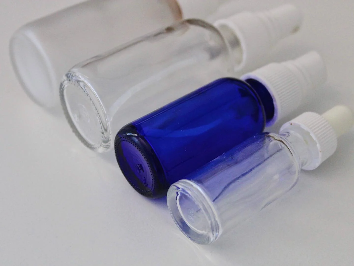 Always remembering to reuse my empties 🙌🏻💙
.
.
.
.
#cleanbeauty #nontoxlife #vegan #cleanbeautyproducts #nontoxic #organicbeauty #crueltyfreebeauty #veganskincare #veganbeauty #greenliving 
#lowwaste #zerowaste #wasteless #lowwasteliving #lowimpac