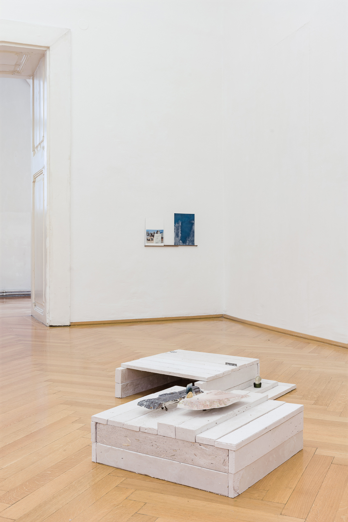    Tribute to a passerby (ROAMER)  , 2019  install view 