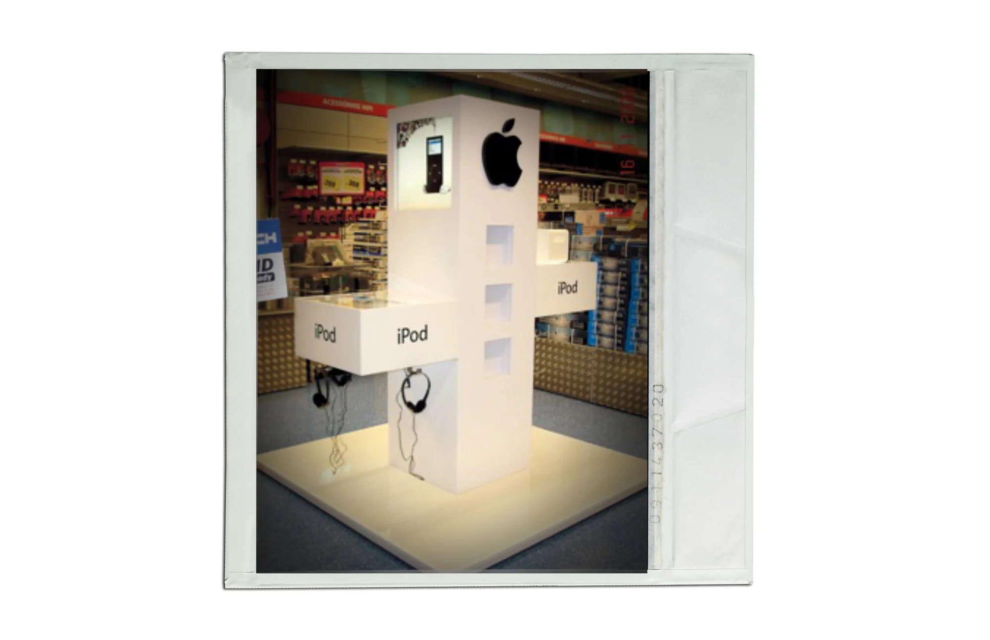 Apple-polaroid_2.jpg