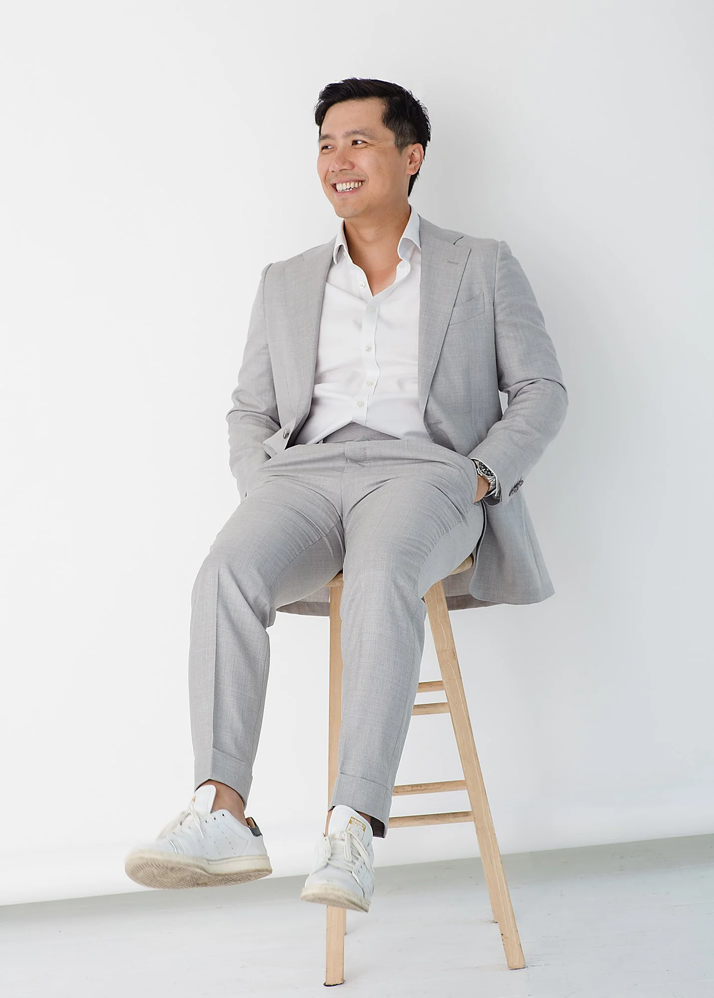 Man_Business_Headshot_Portrait_NYC_0H5A3693_V2 copy.jpg
