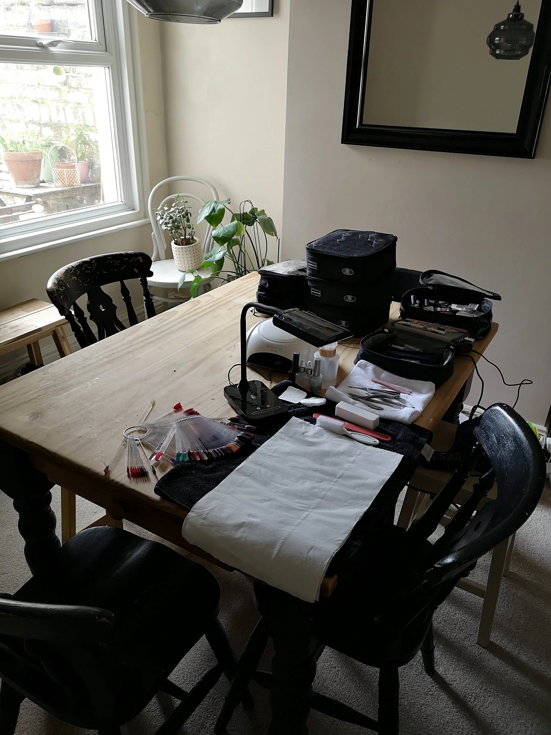 A Day in the Life of a Mobile Nail Tech