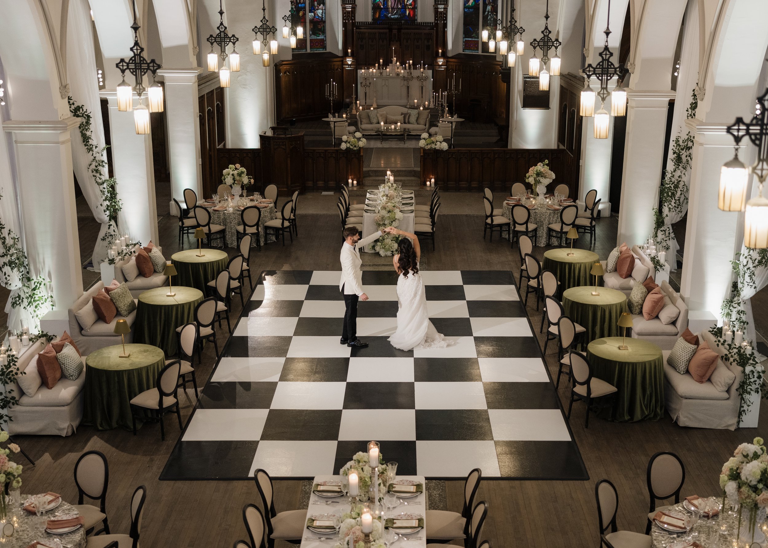 St-James-01-26-Valerie-Halling-125547 (3).jpg