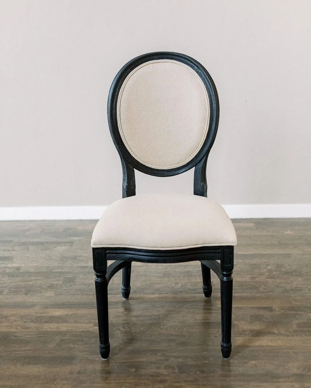 ABBEY CHAIR