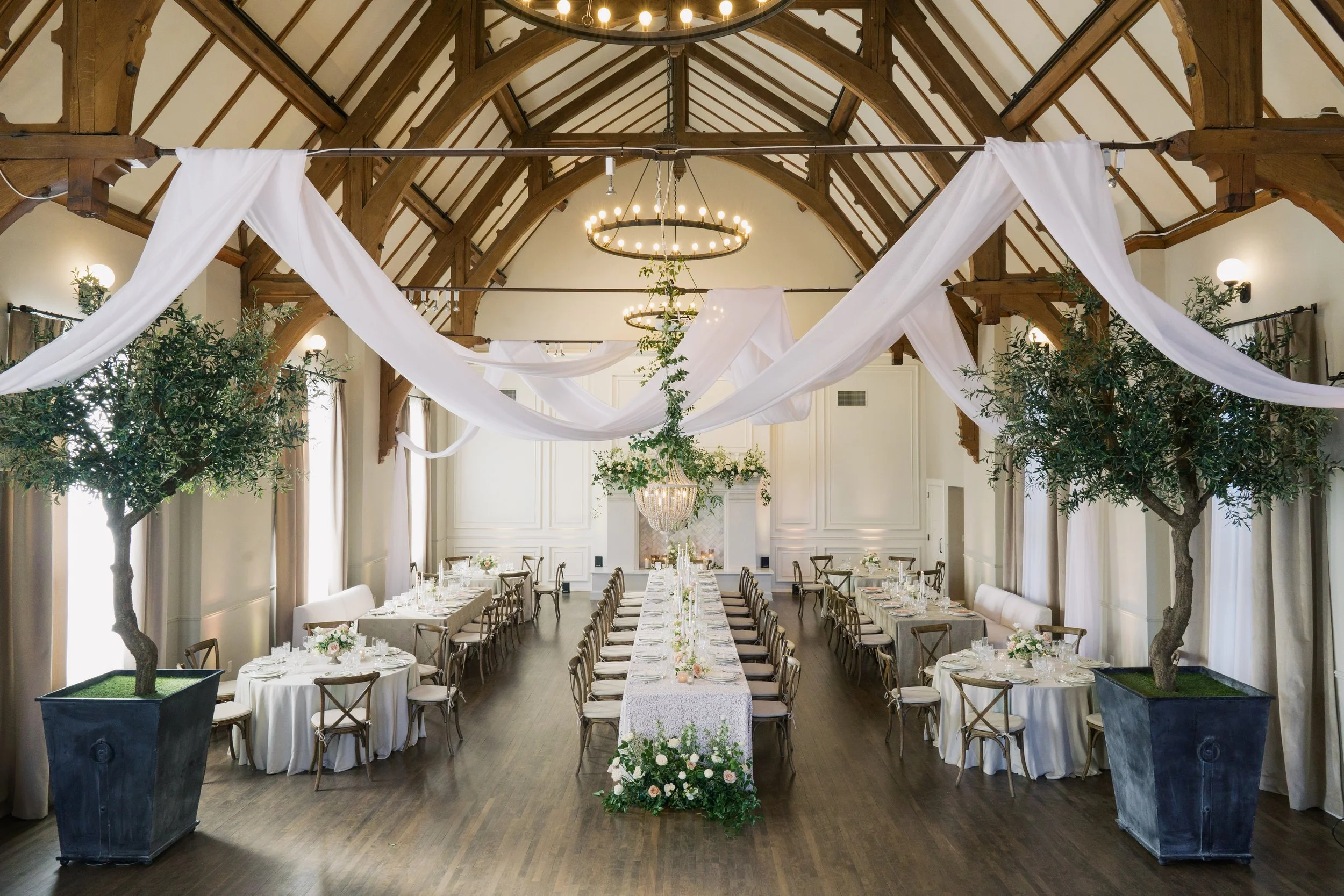 st-james-wedding-venue-hyde-01 (1).jpg