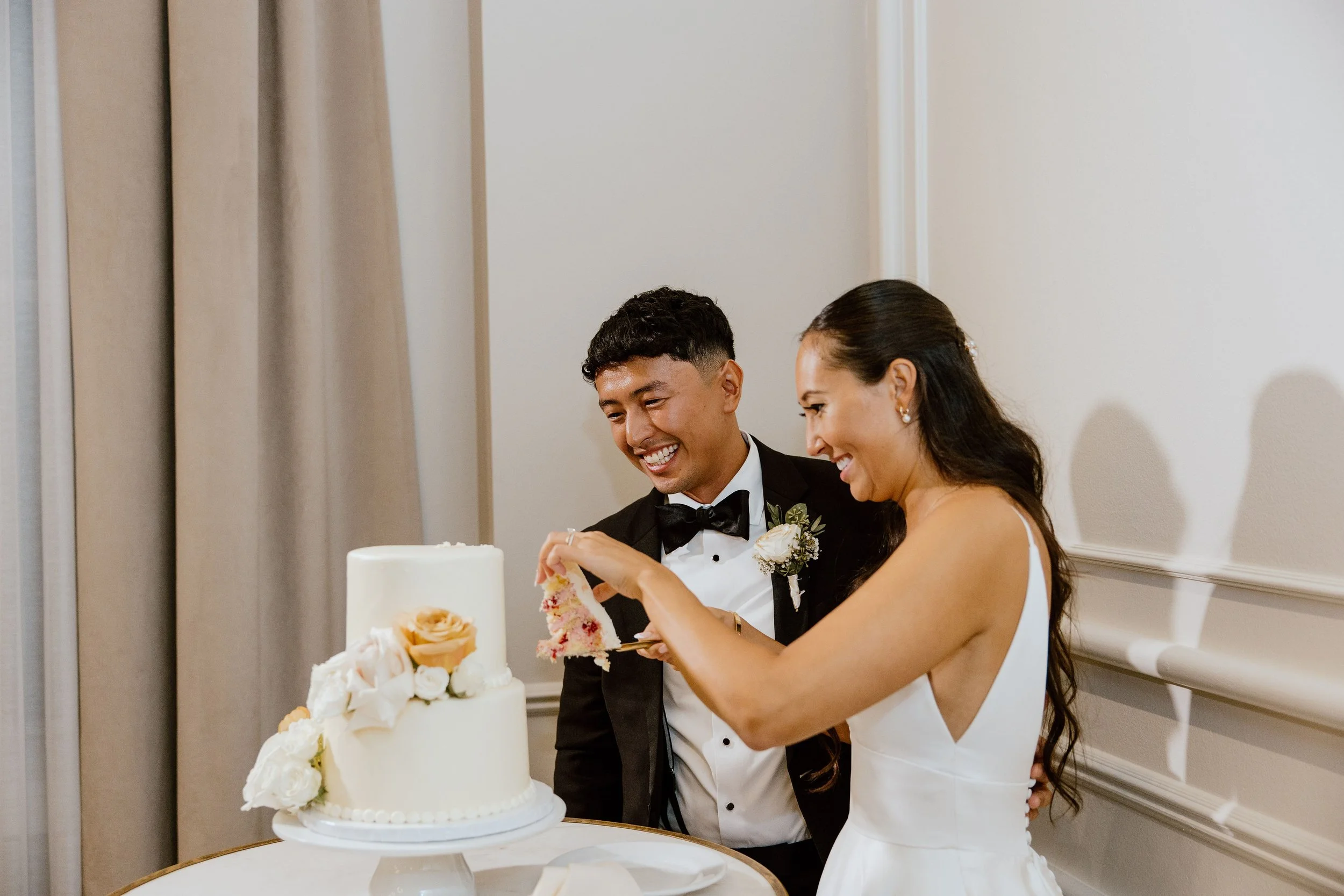 VuWeddingMoSchultzPhotography1112.jpg