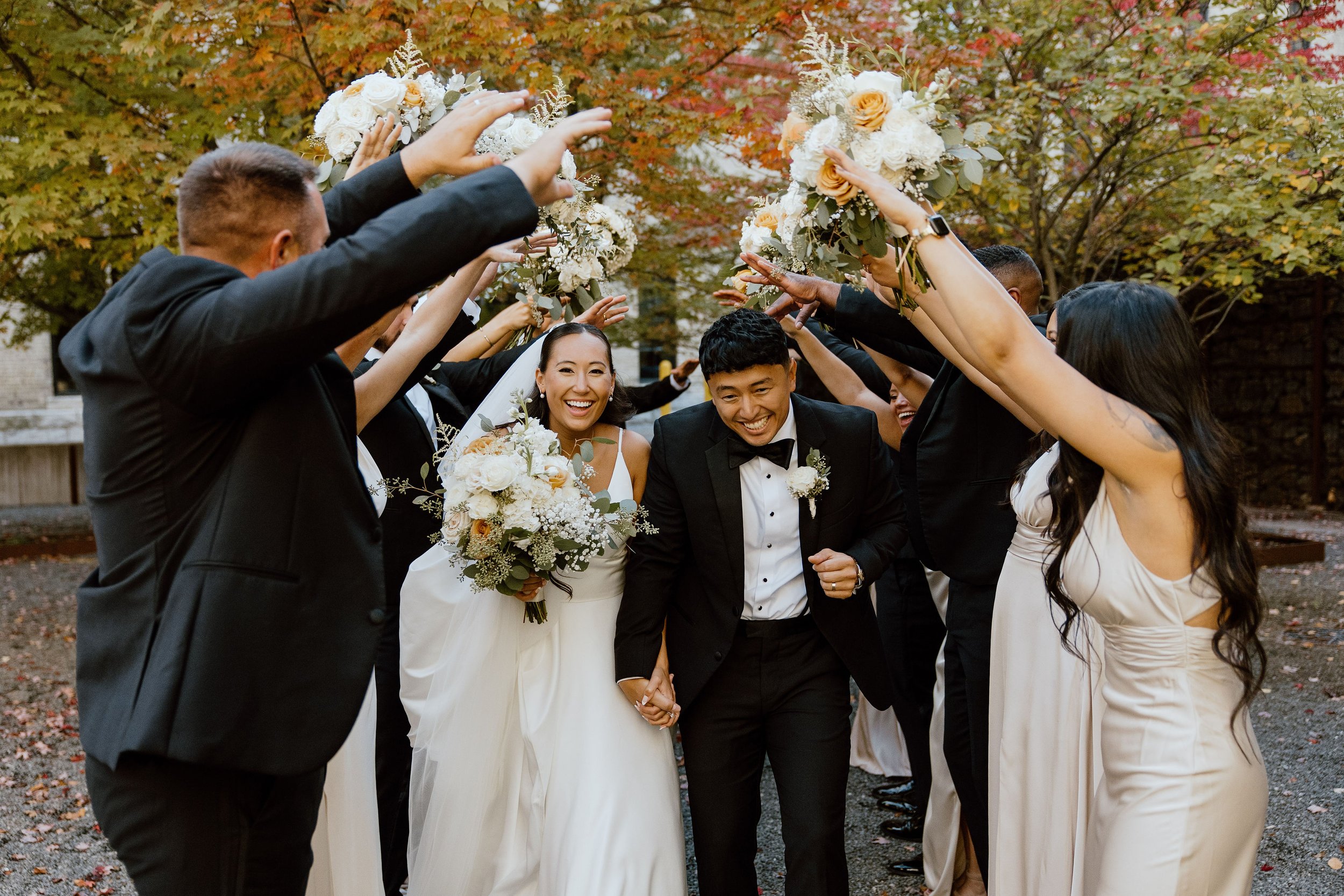 VuWeddingMoSchultzPhotography0308.jpg