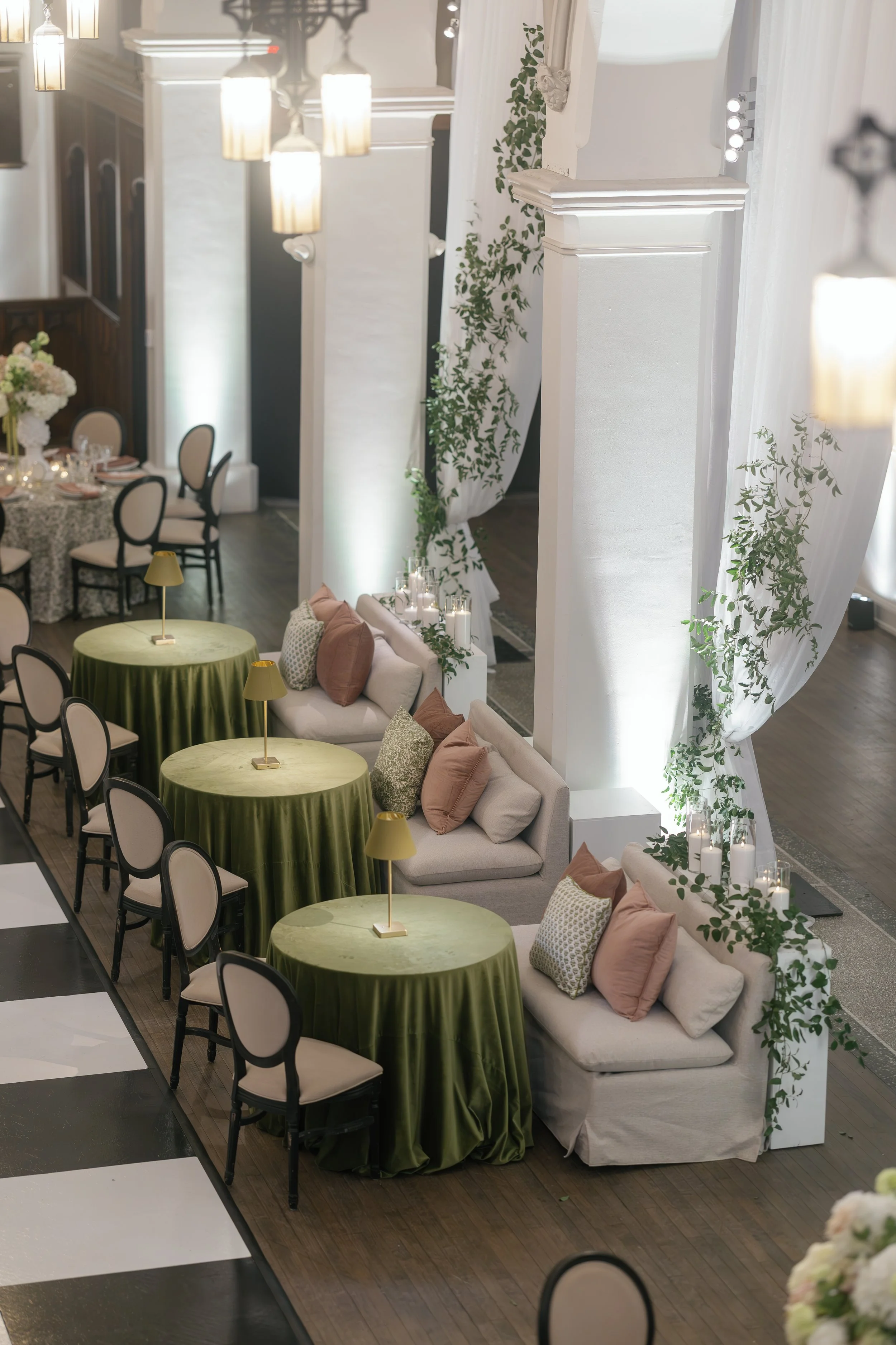 St.James, Milwaukee Wi-5.jpg